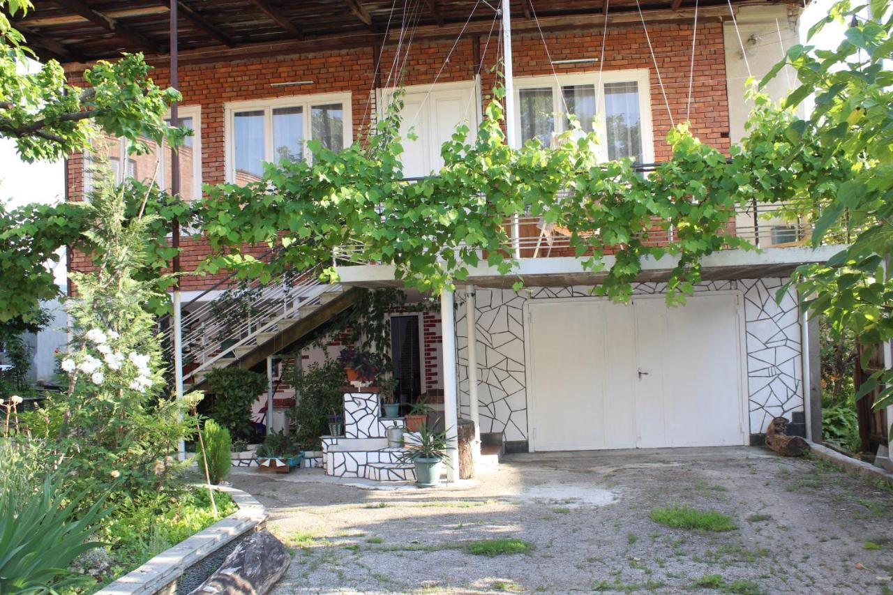 Guest House Meri Poppins Dedoplis Tskaro Luaran gambar